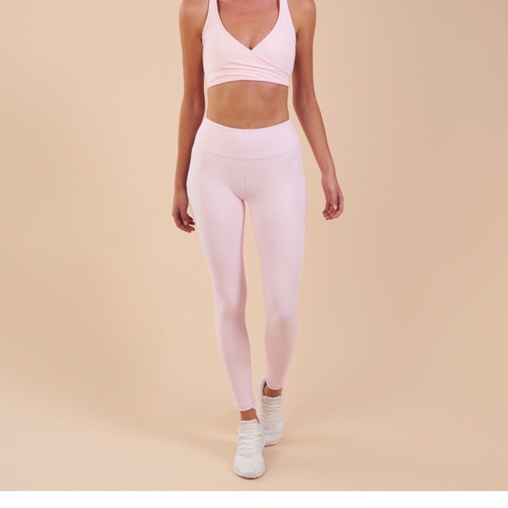 Chalk pink - Dreamy Gymshark leggings (small)